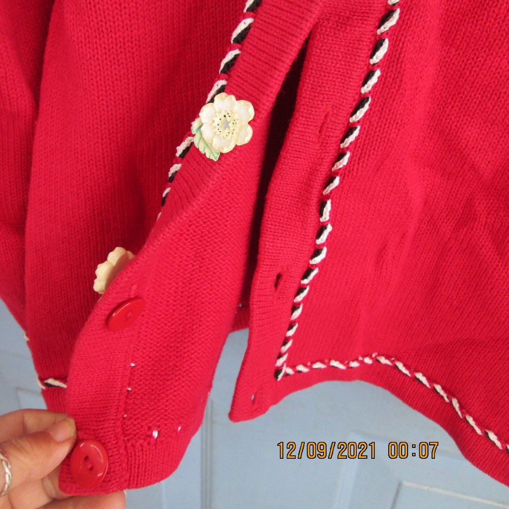 Storybook Knits Red Floral Gardenia Embellished Cardigan Size S Small NWOT - Picture 4 of 6